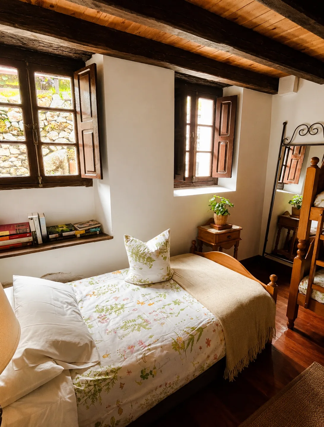 Habitación con ventanas al jardín